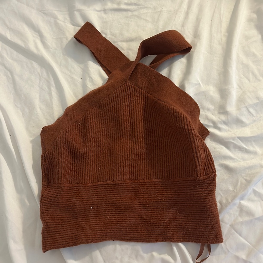 Brown going out crop top from Abercrombie. Size small but fits many
